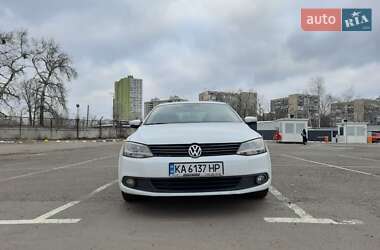 Седан Volkswagen Jetta 2014 в Києві