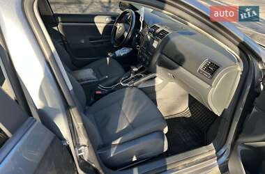 Седан Volkswagen Jetta 2005 в Запоріжжі