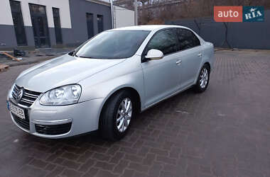 Седан Volkswagen Jetta 2010 в Миколаєві