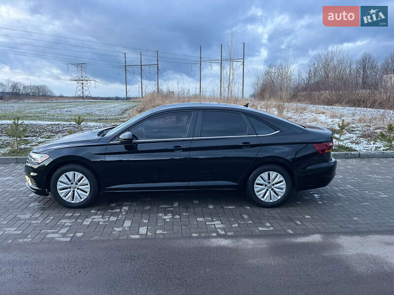 Седан Volkswagen Jetta 2018 в Рівному