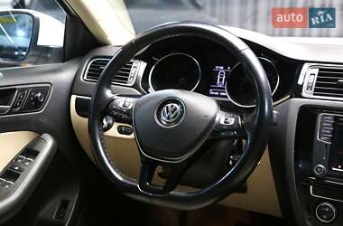 Седан Volkswagen Jetta 2016 в Києві