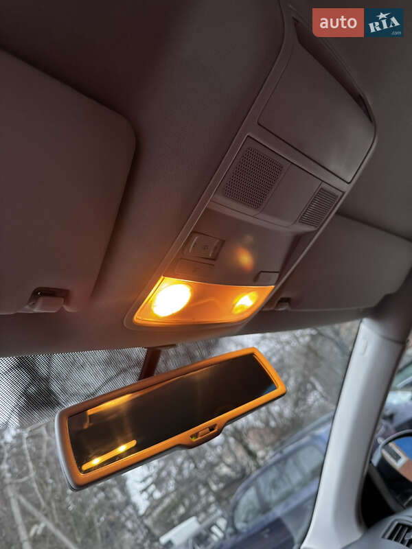 Седан Volkswagen Jetta 2009 в Лубнах