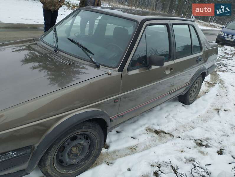Седан Volkswagen Jetta 1986 в Ізяславі