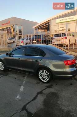 Седан Volkswagen Jetta 2012 в Полтаві