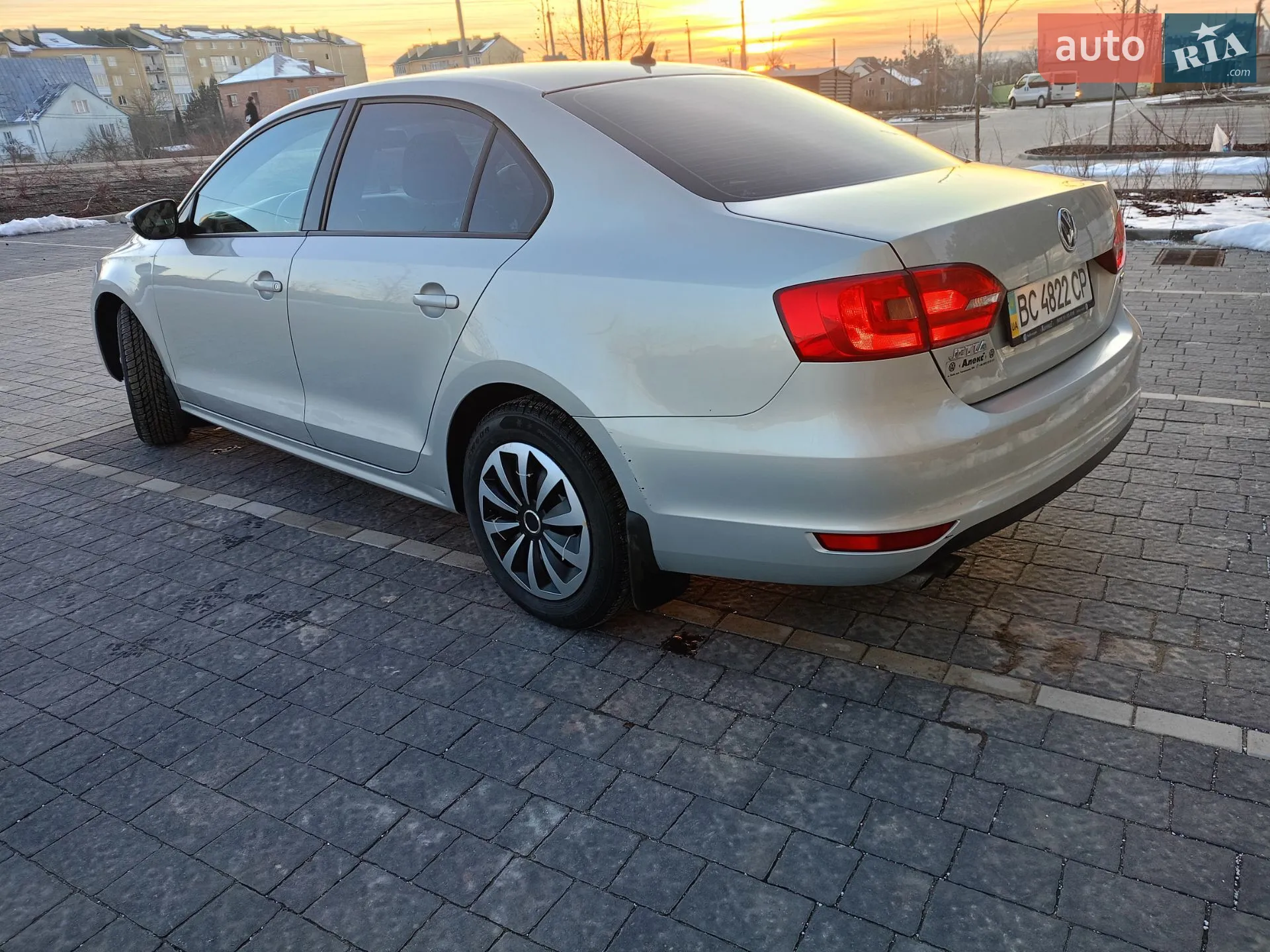 2011 Volkswagen Jetta - мініатюра 2