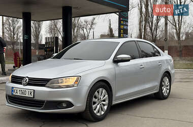 Седан Volkswagen Jetta 2014 в Дніпрі