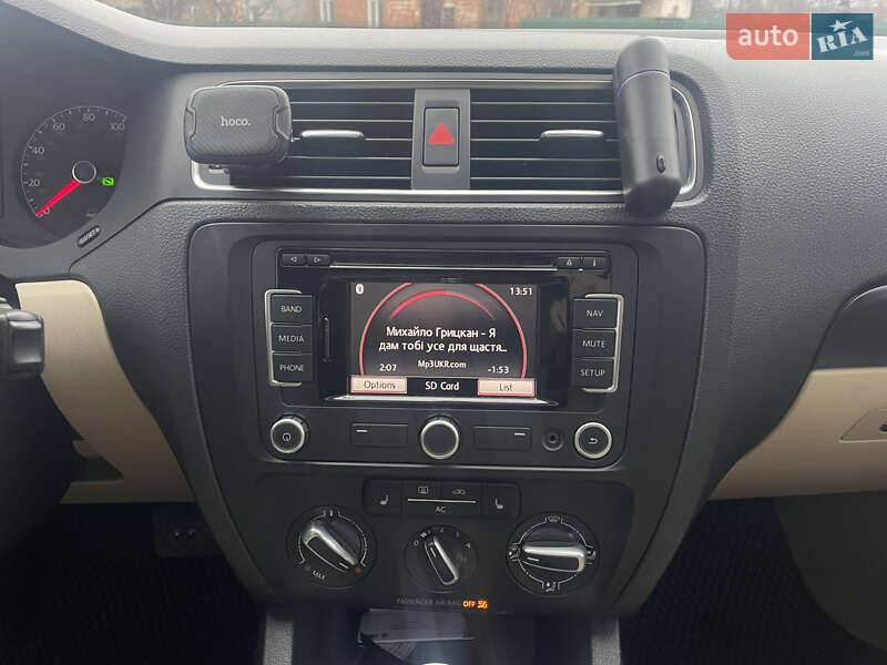 Седан Volkswagen Jetta 2011 в Бахмаче