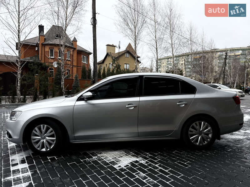 Седан Volkswagen Jetta 2012 в Полтаве