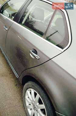 Седан Volkswagen Jetta 2006 в 