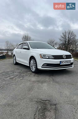 Седан Volkswagen Jetta 2015 в 