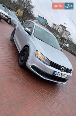 Седан Volkswagen Jetta 2012 в Рівному