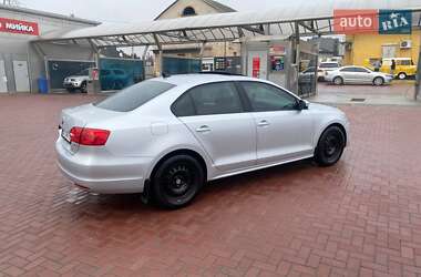 Седан Volkswagen Jetta 2012 в Рівному