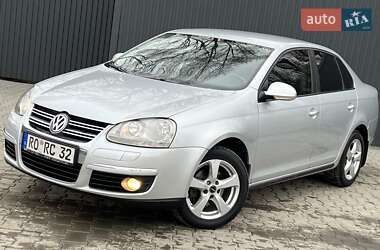 Седан Volkswagen Jetta 2007 в Дрогобичі