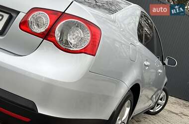 Седан Volkswagen Jetta 2007 в Дрогобичі