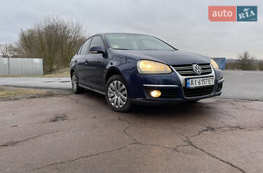 Седан Volkswagen Jetta 2009 в Києві