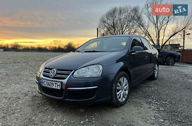 Седан Volkswagen Jetta 2006 в Львові