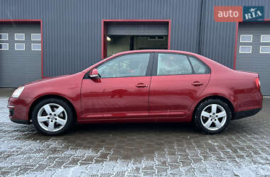 Седан Volkswagen Jetta 2009 в Лубнах