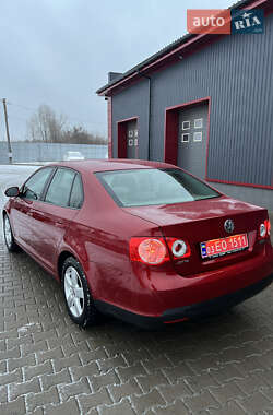 Седан Volkswagen Jetta 2009 в Лубнах