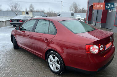 Седан Volkswagen Jetta 2009 в Лубнах