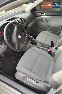 Седан Volkswagen Jetta 2006 в Луцке