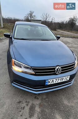 Седан Volkswagen Jetta 2016 в Кропивницькому