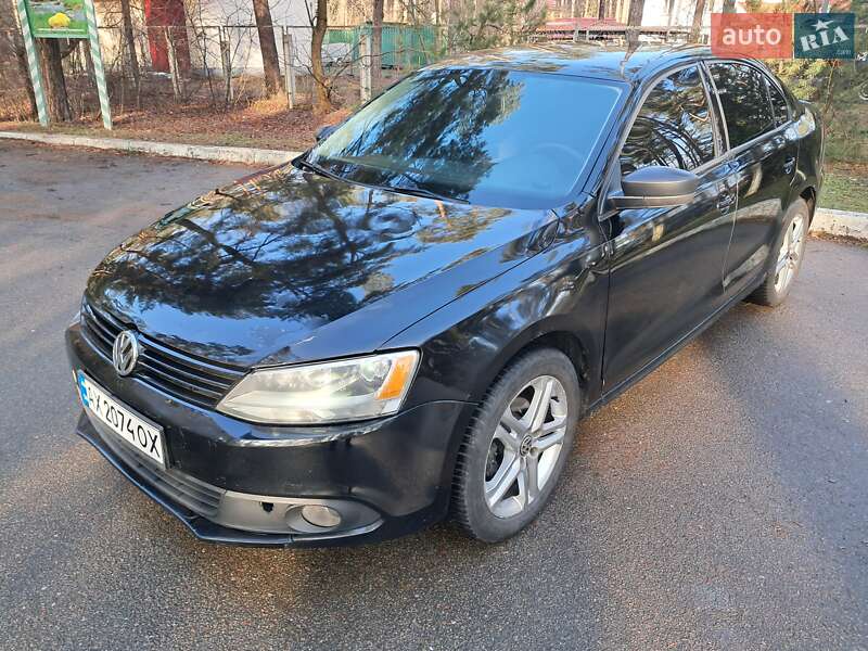 Седан Volkswagen Jetta 2011 в Києві