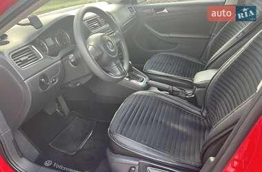 Седан Volkswagen Jetta 2013 в Одесі