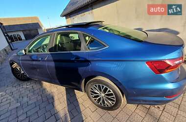 Седан Volkswagen Jetta 2019 в Красному