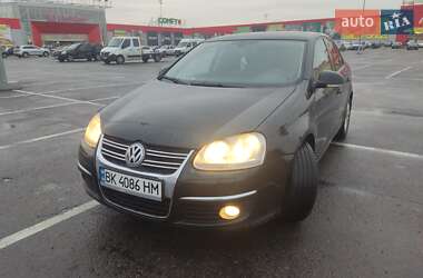 Седан Volkswagen Jetta 2009 в Ровно