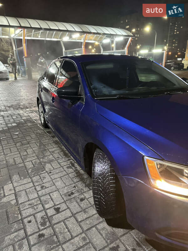 Седан Volkswagen Jetta 2014 в Києві