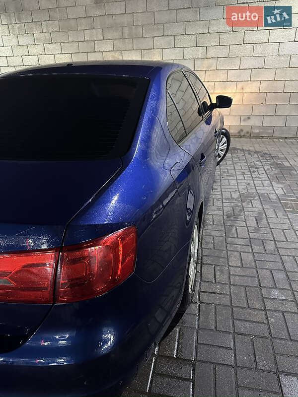 Седан Volkswagen Jetta 2014 в Києві