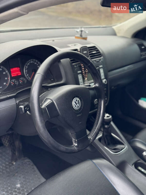 Седан Volkswagen Jetta 2007 в Днепре
