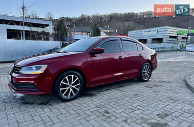 Седан Volkswagen Jetta 2016 в Черновцах