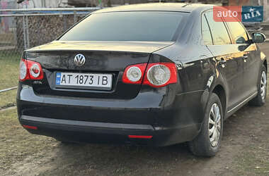 Седан Volkswagen Jetta 2006 в Надвірній