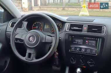 Седан Volkswagen Jetta 2014 в Калуше