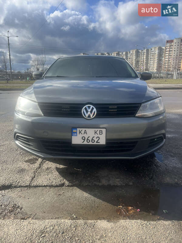 Седан Volkswagen Jetta 2011 в Харькове