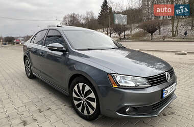 Седан Volkswagen Jetta 2012 в 
