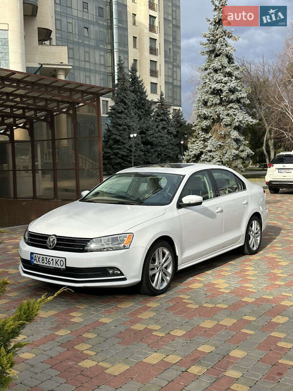 Седан Volkswagen Jetta 2015 в Одесі