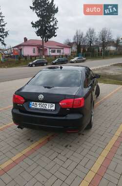 Седан Volkswagen Jetta 2013 в Вінниці