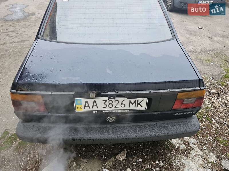 Седан Volkswagen Jetta 1988 в Києві