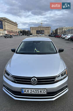 Седан Volkswagen Jetta 2015 в Харкові