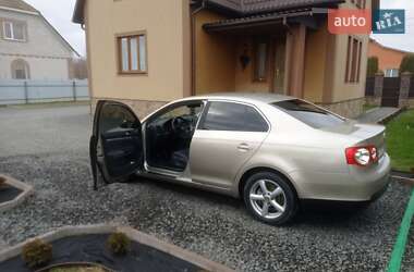 Седан Volkswagen Jetta 2007 в Рокитном