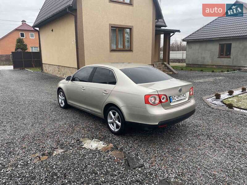 Седан Volkswagen Jetta 2007 в Рокитном