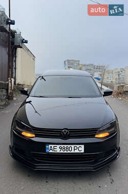 Седан Volkswagen Jetta 2013 в Дніпрі