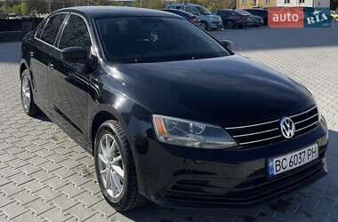 Седан Volkswagen Jetta 2015 в Львові