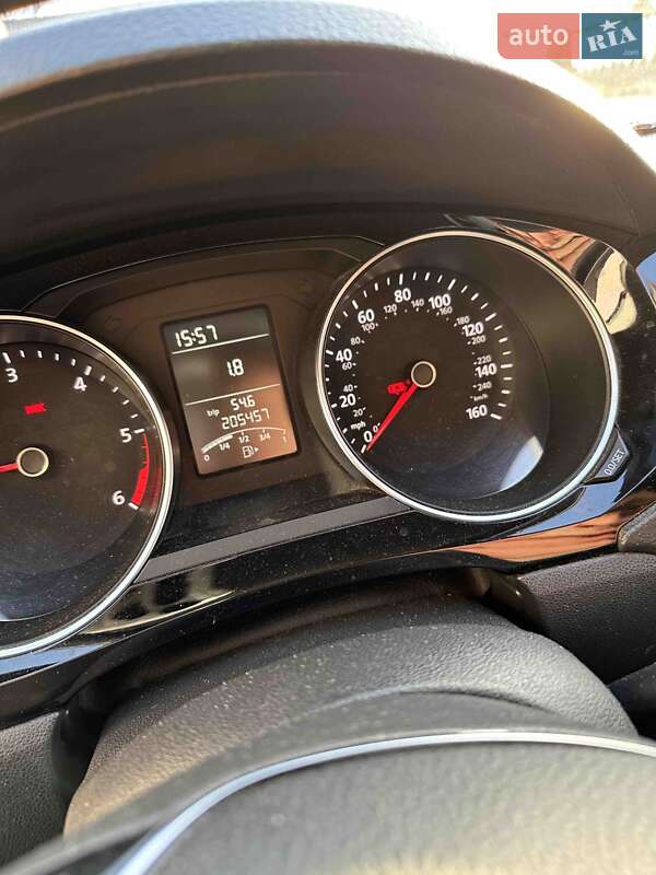 Седан Volkswagen Jetta 2015 в Винниках