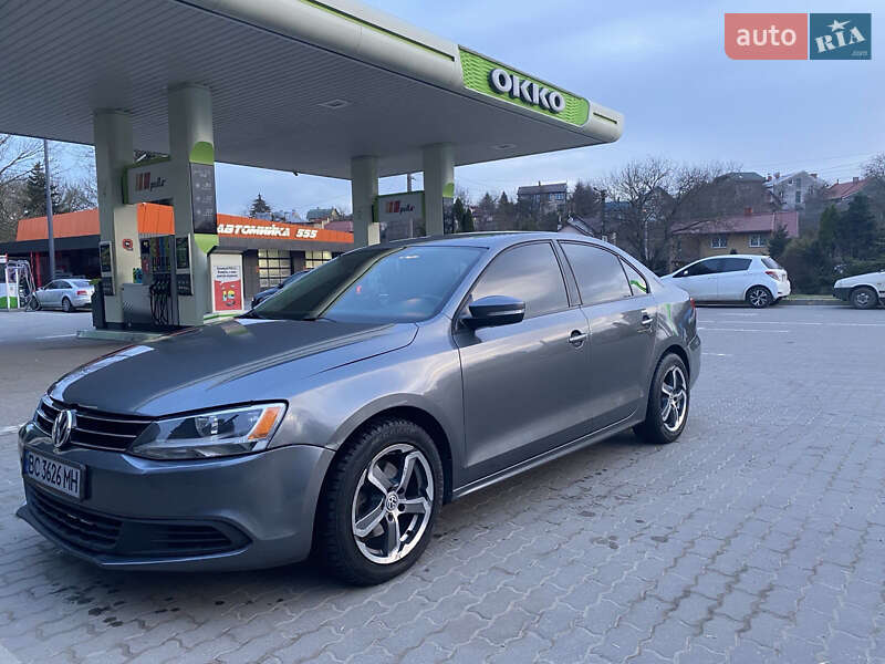 Volkswagen Jetta 2013
