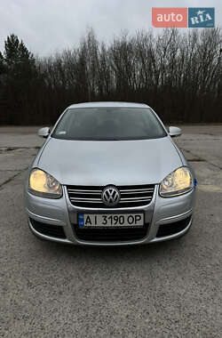 Седан Volkswagen Jetta 2009 в Іванкові