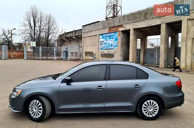 Седан Volkswagen Jetta 2015 в 