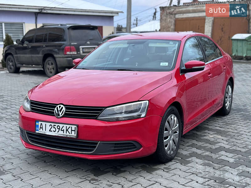 Седан Volkswagen Jetta 2013 в Радомишлі